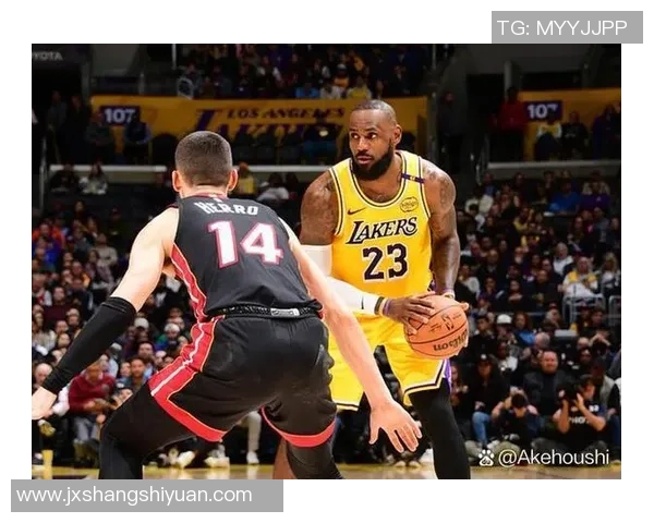 湖人对阵热火第四场精彩录像回放全程回顾与精彩瞬间分析